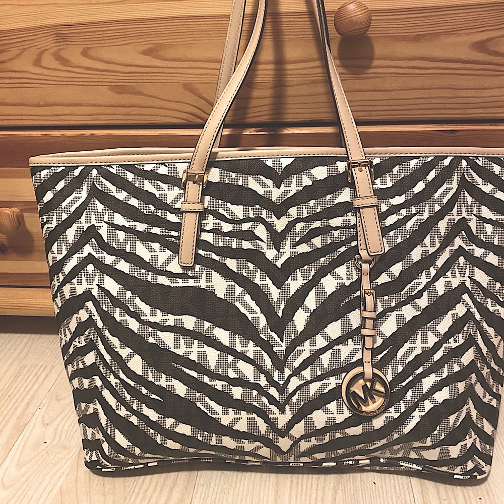MICHAEL KORS Tote w/ laptop pocket